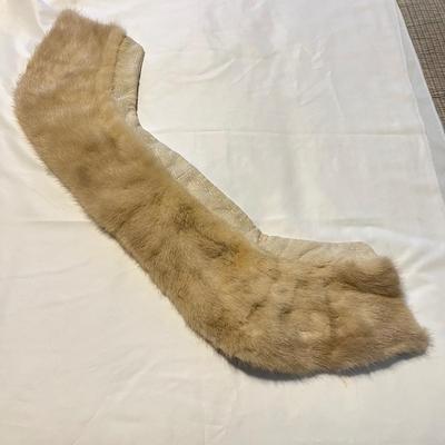 Mink Fur Stole/Collar & Hat (G-RG)