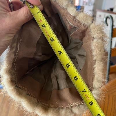 Mink Fur Stole/Collar & Hat (G-RG)