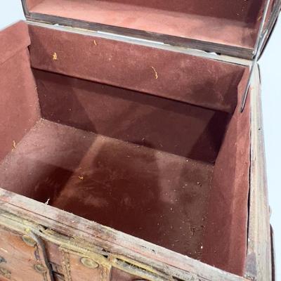 Sale Photo Thumbnail #128