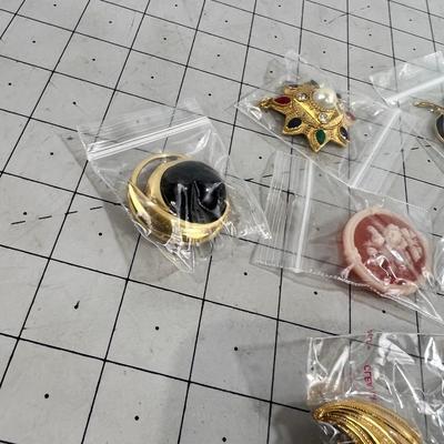 Sale Photo Thumbnail #389