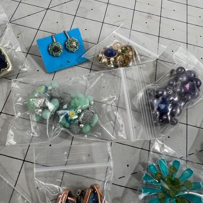 Sale Photo Thumbnail #394