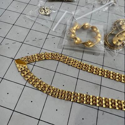 Sale Photo Thumbnail #460