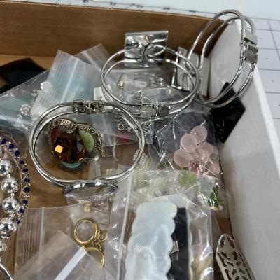 Large Lot of Costume Jewelry, Mixed Lot plus Gold Toned Chain for Décor'