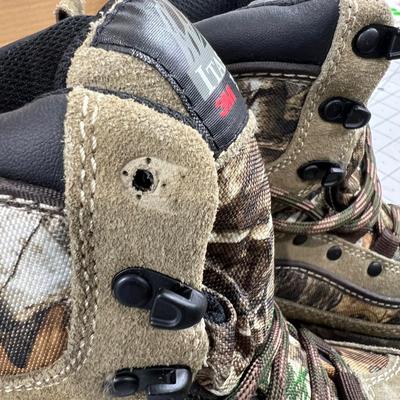 Kids ITASCA Size 1 Camo Boots, New