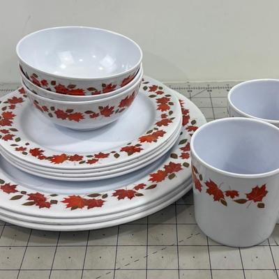 Set of Melmac Dish Set Leaf Pattern