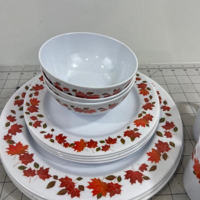 Set of Melmac Dish Set Leaf Pattern