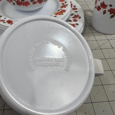 Set of Melmac Dish Set Leaf Pattern