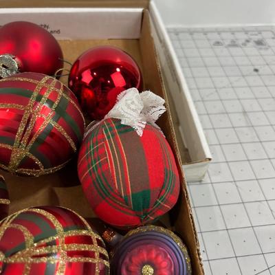 Large Lid Box Of RED Colored Bulbs 