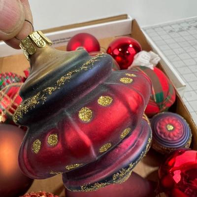 Large Lid Box Of RED Colored Bulbs 