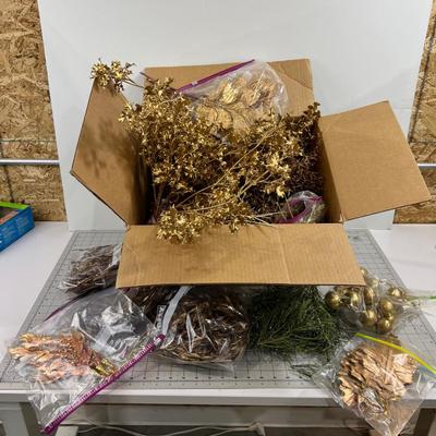 Gold Tree Or Wreath Goods 