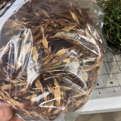 Gold Tree Or Wreath Goods 