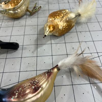 Yellow and Gold Sparkel Clip On Birds 