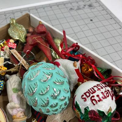 Mixed Lot of Ornaments 