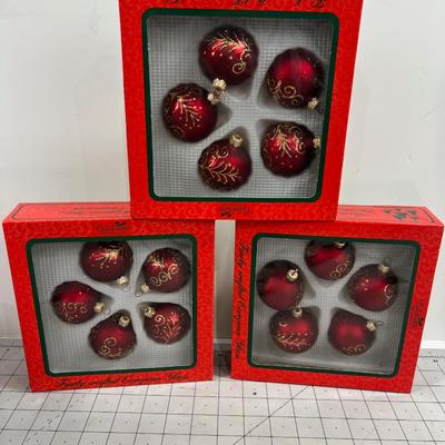 3 Red New ornament 5 in each box