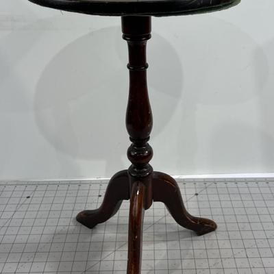 Small Mohogany Side Table with Mirrored Top 