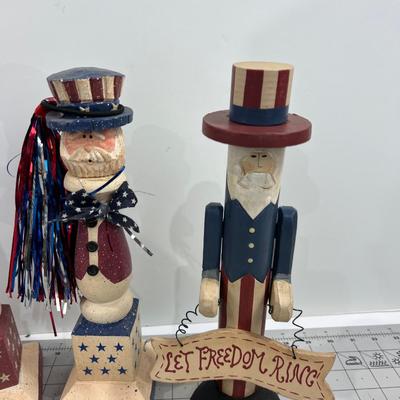 Let Freedom Ring Again, WOOD Uncle Sam's 