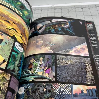 Hard Back Book MARVEL THE ULTIMATE'S 