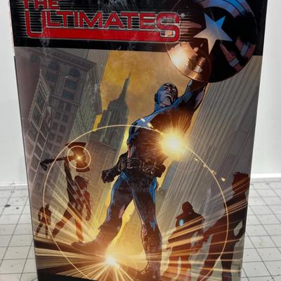 Hard Back Book MARVEL THE ULTIMATE'S 