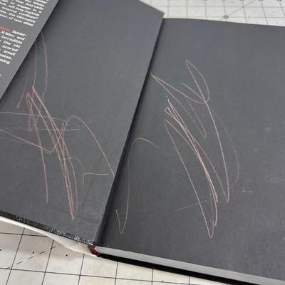 Hard Back Book MARVEL THE ULTIMATE'S 