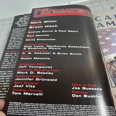 Hard Back Book MARVEL THE ULTIMATE'S 