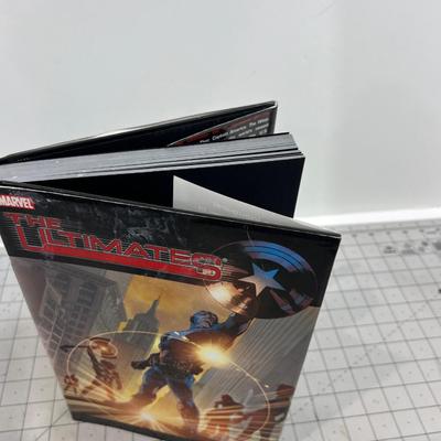 Hard Back Book MARVEL THE ULTIMATE'S 