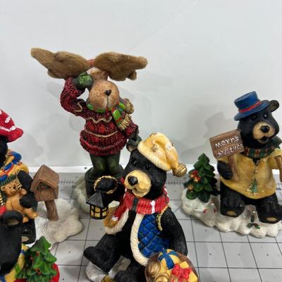 8 Decors for the Holidays; Moose and Bear Figurines 