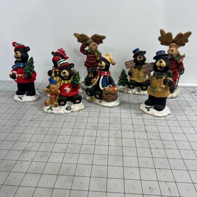 8 Decors for the Holidays; Moose and Bear Figurines 