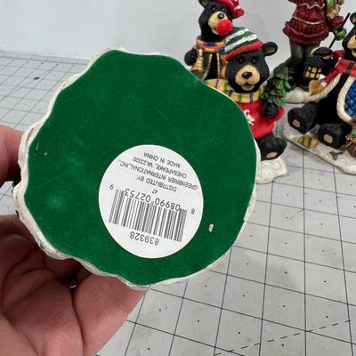 8 Decors for the Holidays; Moose and Bear Figurines 