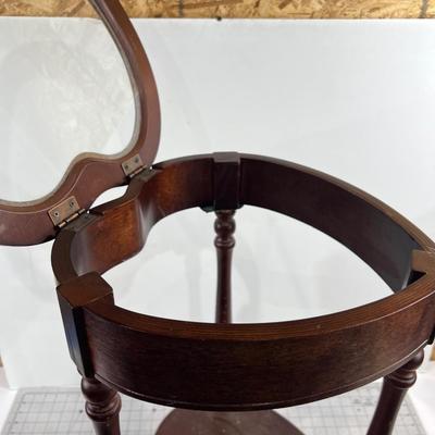 Heart & Glass Side Table 