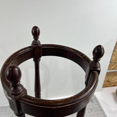 Plant or Flower Pots Wood Holder 