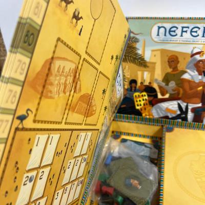 Nefertiti With An Expansion Pack, GAME