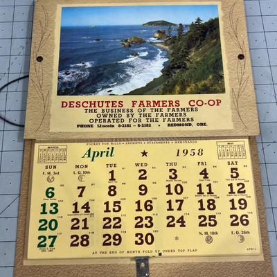 DESCHUTES 1958 Farmer Co-Op Calendar (Oregon) 