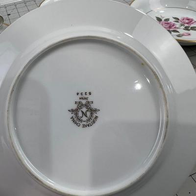 Rose Set of NORITAKE China Set for 12 People with 7 piece each Setting