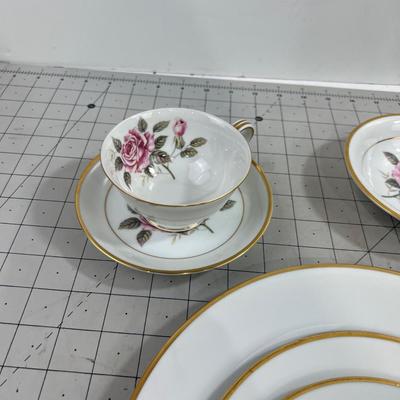 Rose Set of NORITAKE China Set for 12 People with 7 piece each Setting