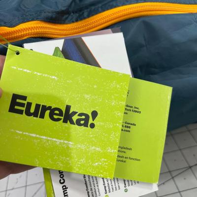 EUREKA Screened Bug Shelter New with Carry Case 