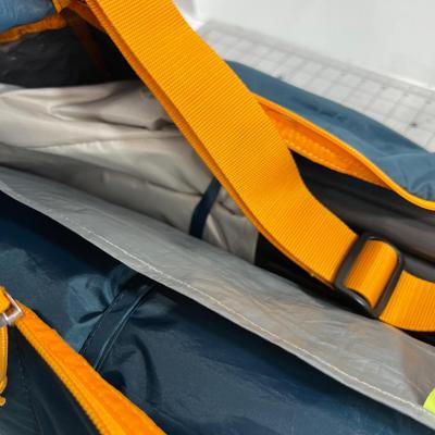 EUREKA Screened Bug Shelter New with Carry Case 