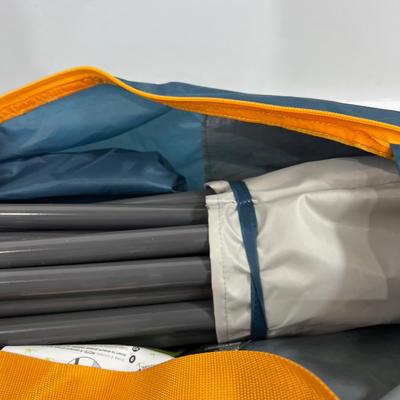 EUREKA Screened Bug Shelter New with Carry Case 