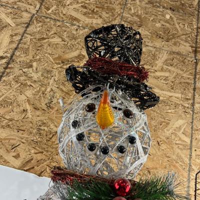 FROSTY For the yard or porch