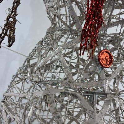 FROSTY For the yard or porch