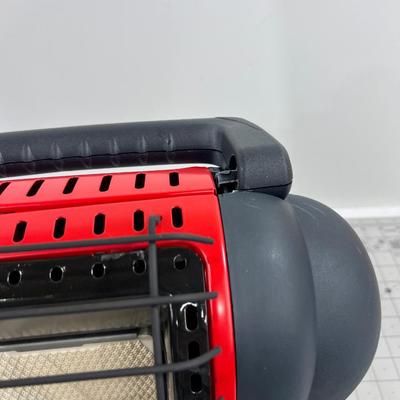 New Heater AS IS - Piece of plastic is broke on the handle, STILL WORKS! 