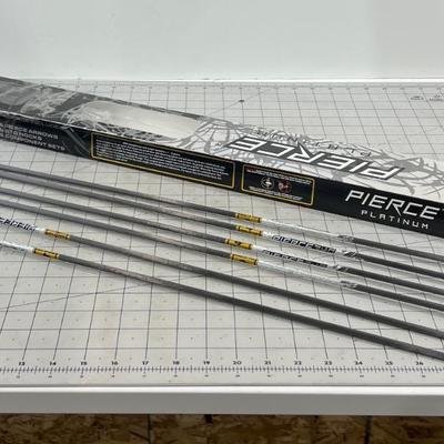 PIERCE Gold Tip Arrows 