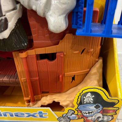 IMAGINE TOY  Black Beards Lear 