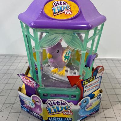 Light Up Song Bird NEW 