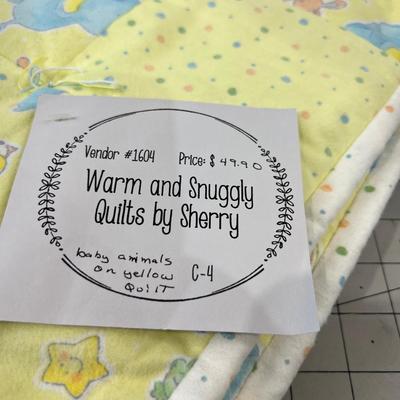 HAND CRAFTED NEW Quilt "Baby Animals" 