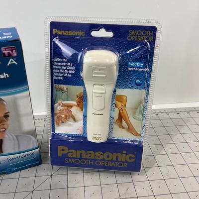 Cleanser Device  and a Electric Women's Razor