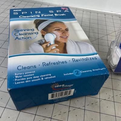 Cleanser Device  and a Electric Women's Razor