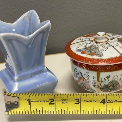 Byrdes small vase with blue vase and Asian trinket