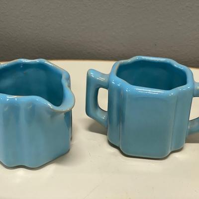Blue Rosemeade creamer and sugar