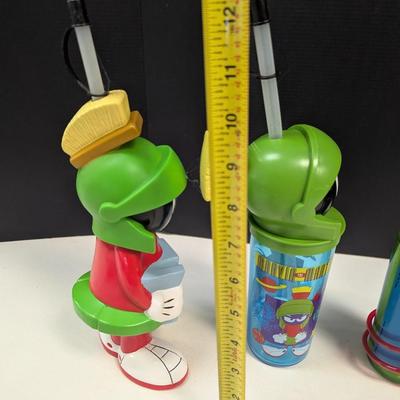 Marvin The Martian Plastic Cups With Straws