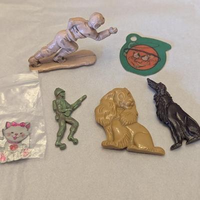 Vintage Vending Machine Toys #6
